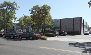 1060-1090 O'Brien Dr, Menlo Park, CA for rent Building Photo- Image 1 of 3