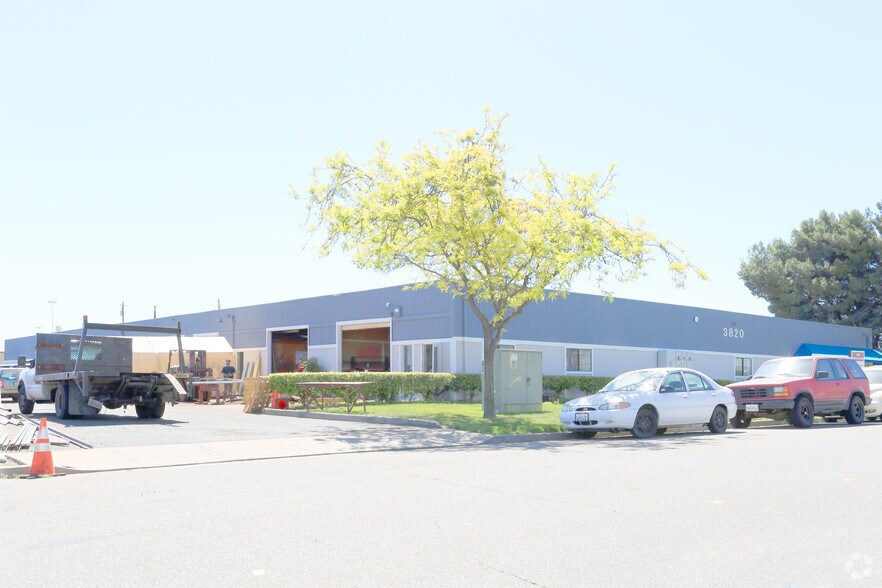 3820 Industrial Way, Benicia, CA for rent - Building Photo - Image 3 of 15