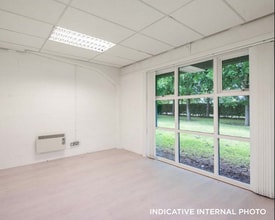 Dryden Rd, Loanhead to rent Interior Photo- Image 2 of 4