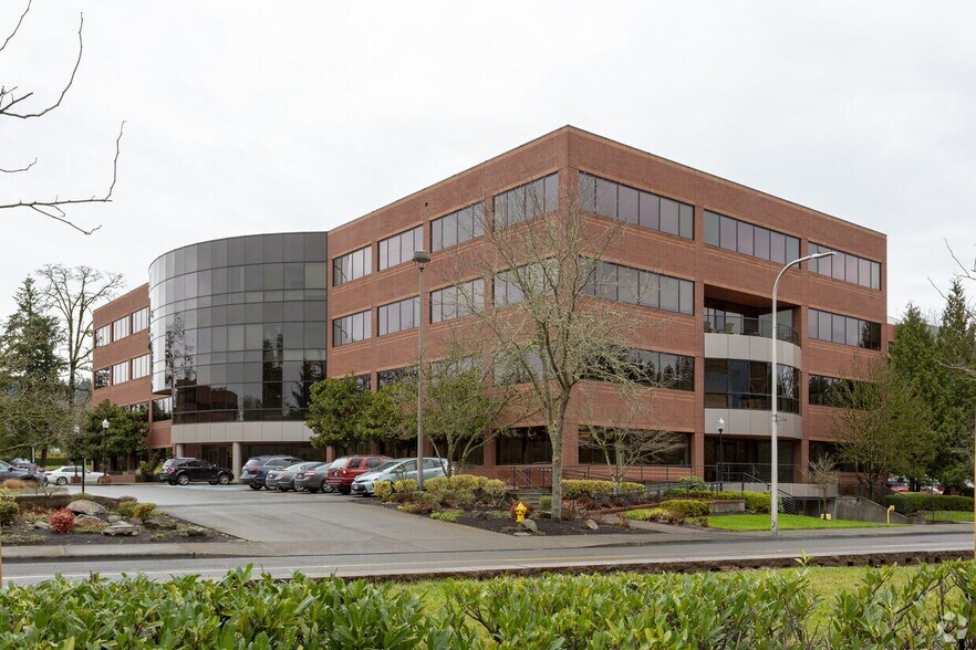 5005 Meadows Rd, Lake Oswego, OR to rent - Building Photo - Image 2 of 4