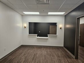 335 24th Ave, Nashville, TN to rent Interior Photo- Image 1 of 9