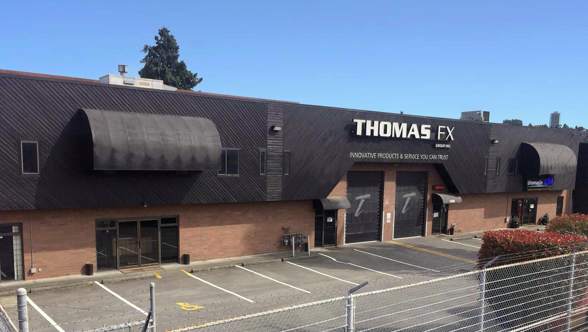 140-144 Riverside Dr, North Vancouver, BC for sale Building Photo- Image 1 of 20