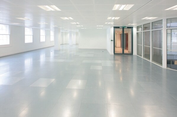 83-85 Pall Mall, London for sale Interior Photo- Image 1 of 1