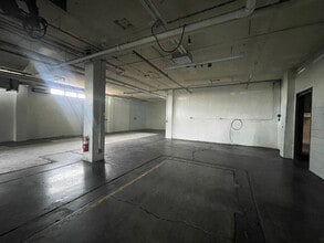 355 Kinoole St, Hilo, HI to rent Building Photo- Image 1 of 1