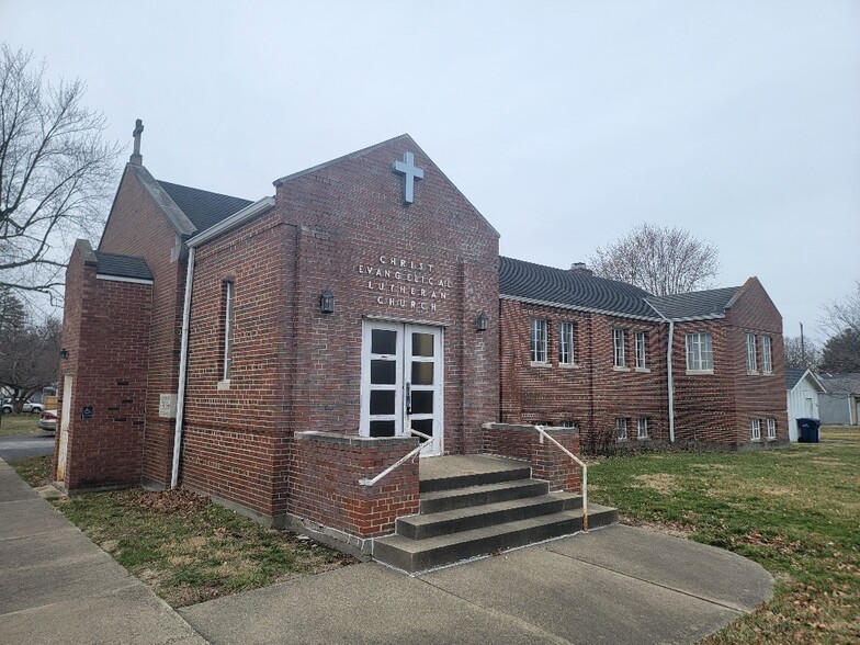 2331 Poplar St, Terre Haute, IN for rent - Primary Photo - Image 1 of 8