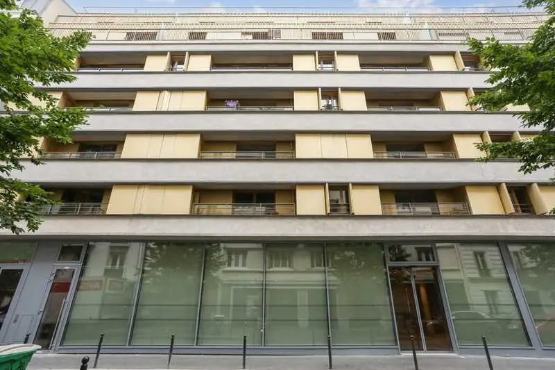Build-to-Rent in Paris for sale - Building Photo - Image 2 of 14