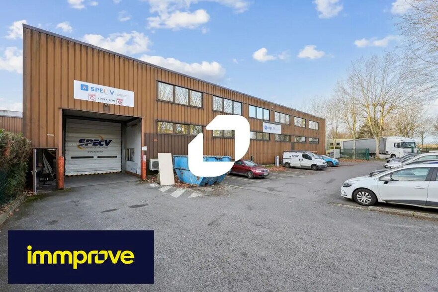 16 Allée Du Clos Des Charmes, Collégien to rent - Building Photo - Image 3 of 5