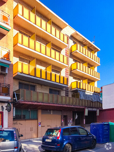 Calle Nápoles, 17, Leganés, Madrid for sale - Building Photo - Image 2 of 2