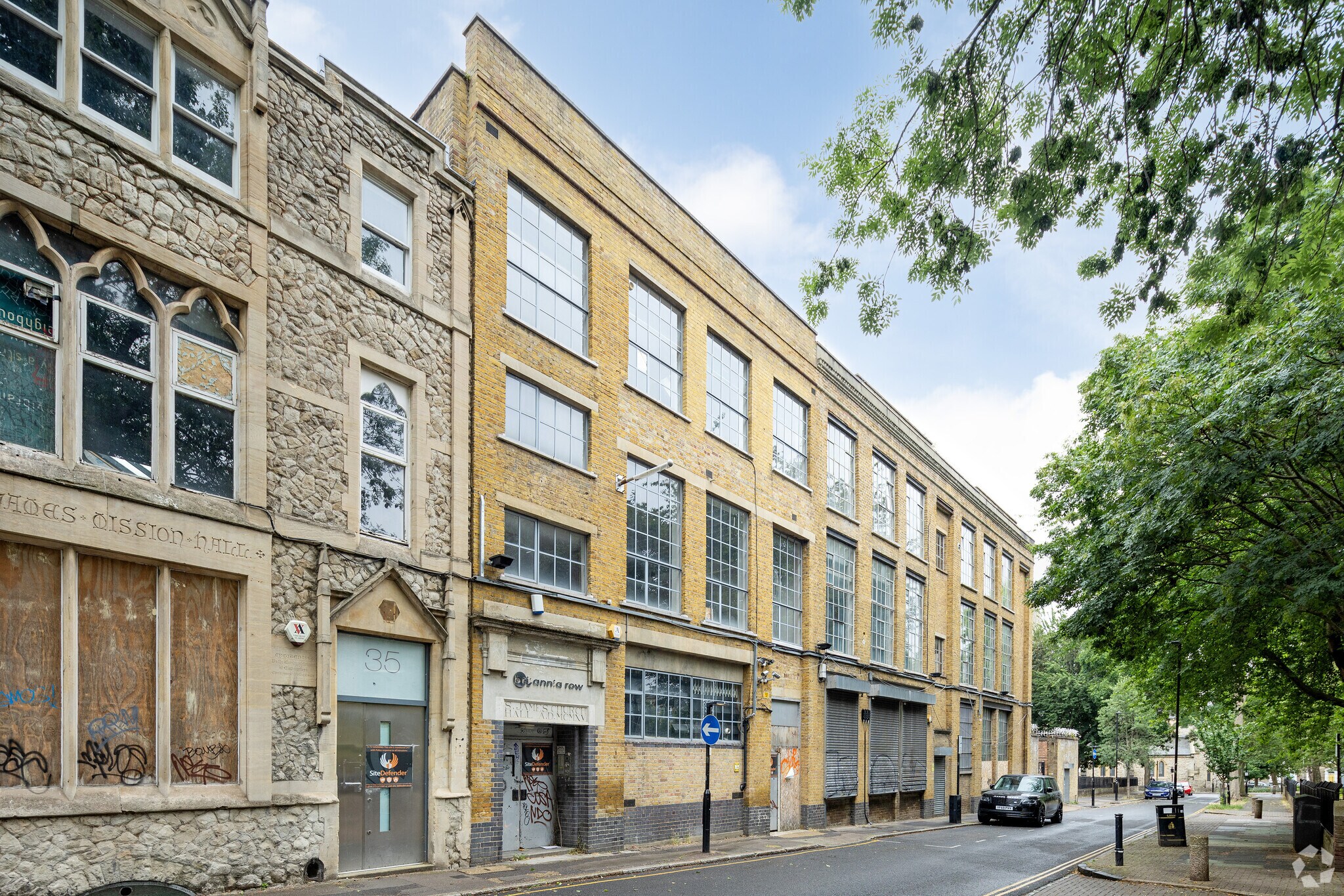 35 Britannia Row, London for sale Primary Photo- Image 1 of 1