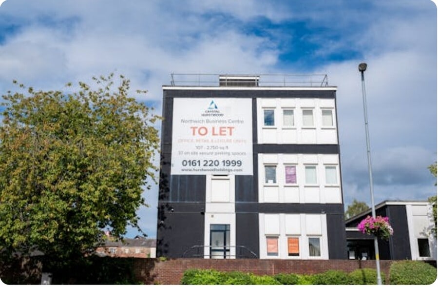 Meadow St, Northwich to rent - Building Photo - Image 2 of 5