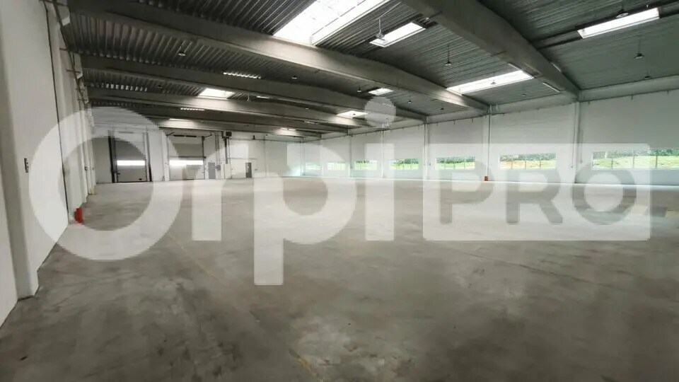 Industrial in Chilly-Mazarin to rent Interior Photo- Image 1 of 7