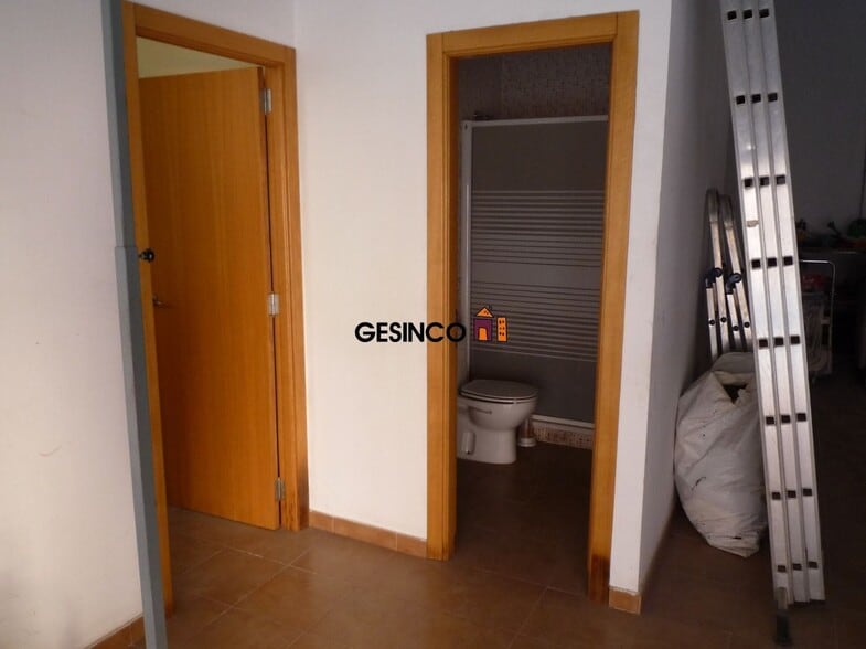 Retail in València, Valencia for sale - Building Photo - Image 3 of 6