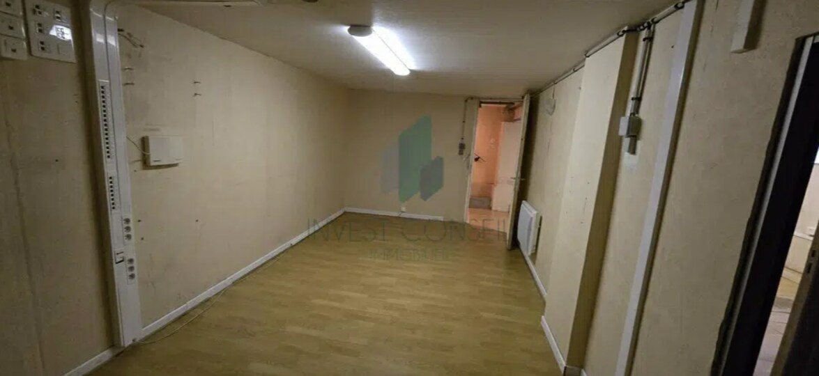 Triel-sur-Seine, YVE 78510 - Unit Lot 1 -  - Interior Photo - Image 2 of 6