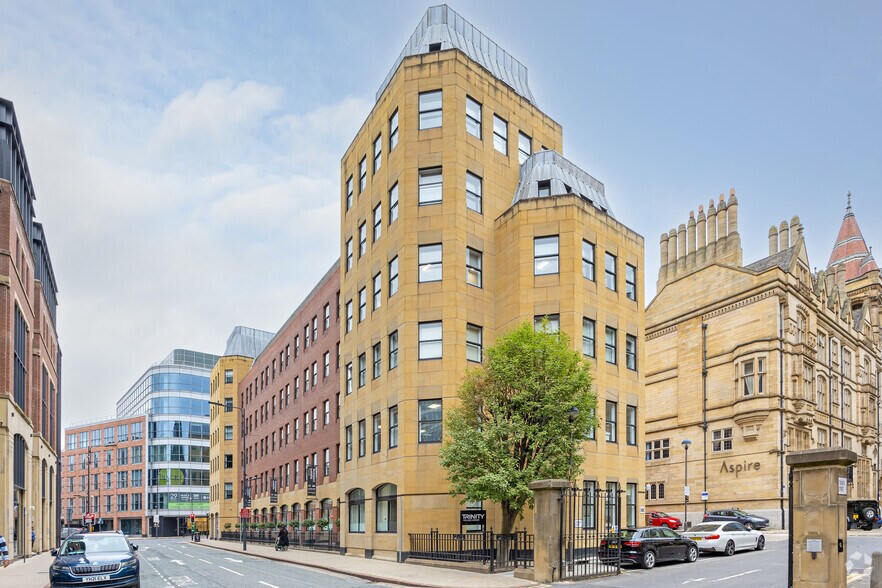 14 King St, Leeds to rent - Building Photo - Image 2 of 3