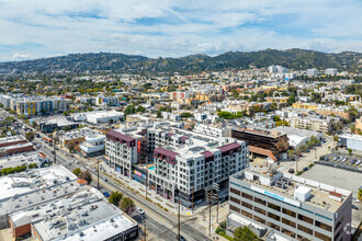 6933 Santa Monica Blvd, Los Angeles, CA - aerial  map view