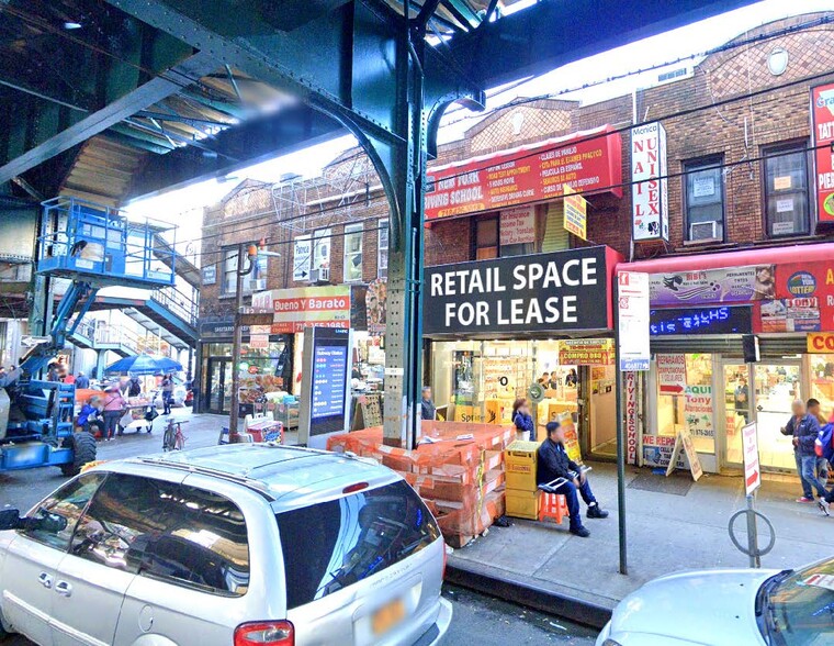 82-05 Roosevelt Ave, Jackson Heights, NY for sale - Building Photo - Image 1 of 1