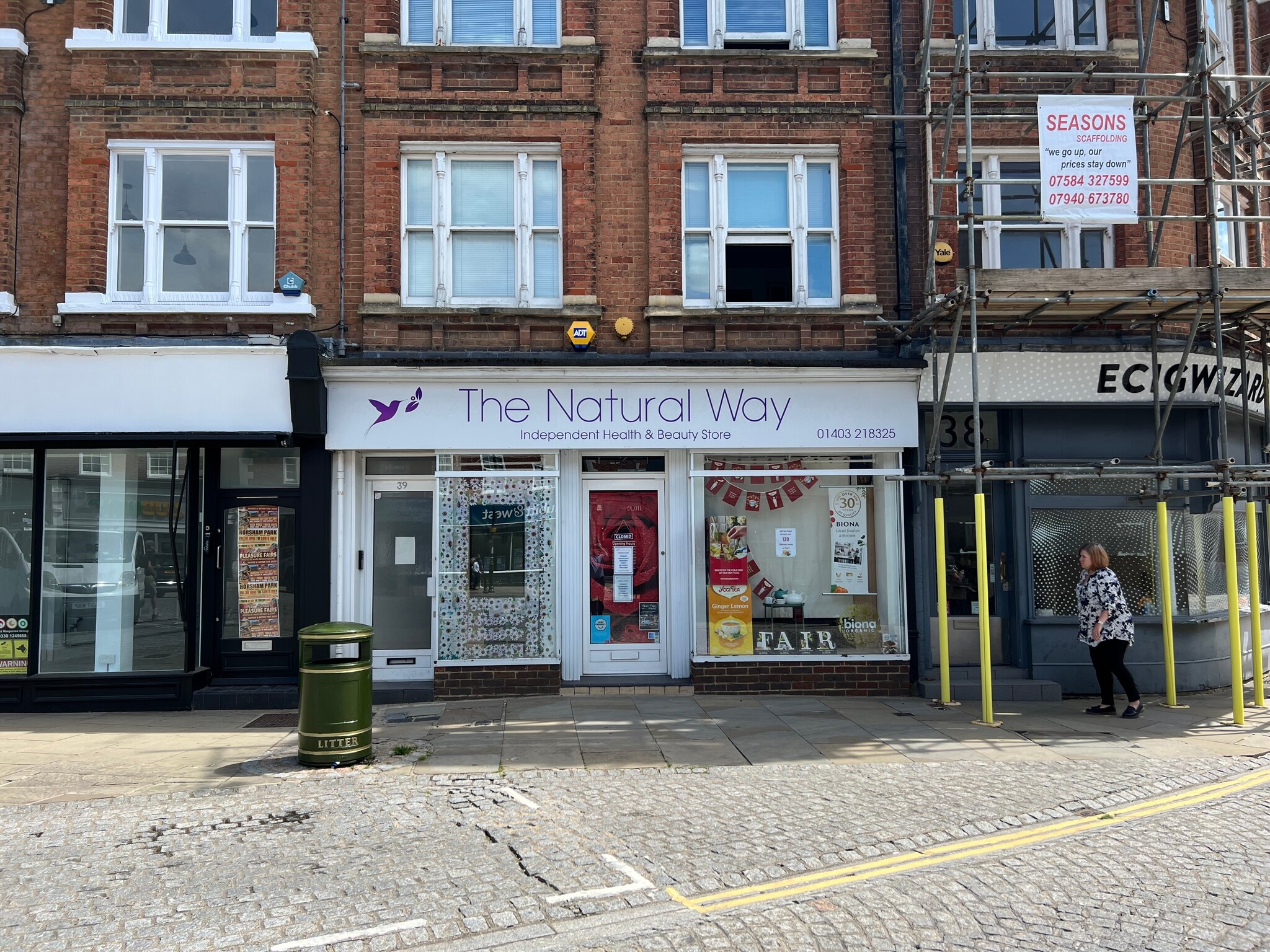 39 Carfax, Horsham for sale Building Photo- Image 1 of 1