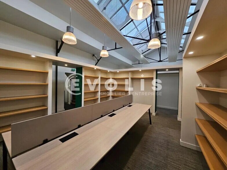Office in Cachan to rent - Interior Photo - Image 3 of 22
