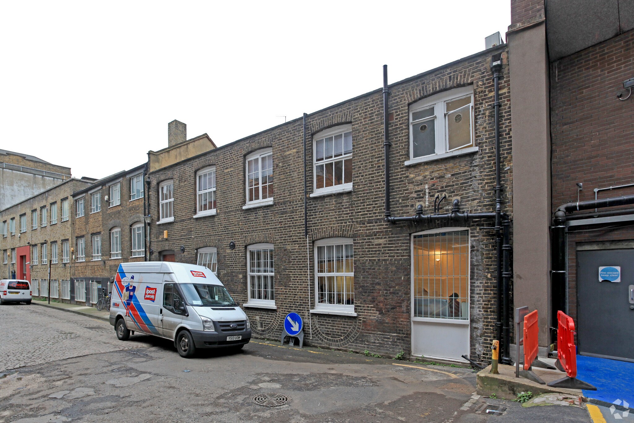 8-9 Stephen Mews, London for sale Primary Photo- Image 1 of 1