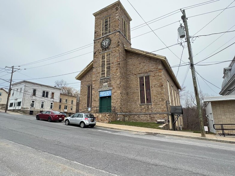 1746 Main St, Keeseville, NY for sale - Primary Photo - Image 1 of 1