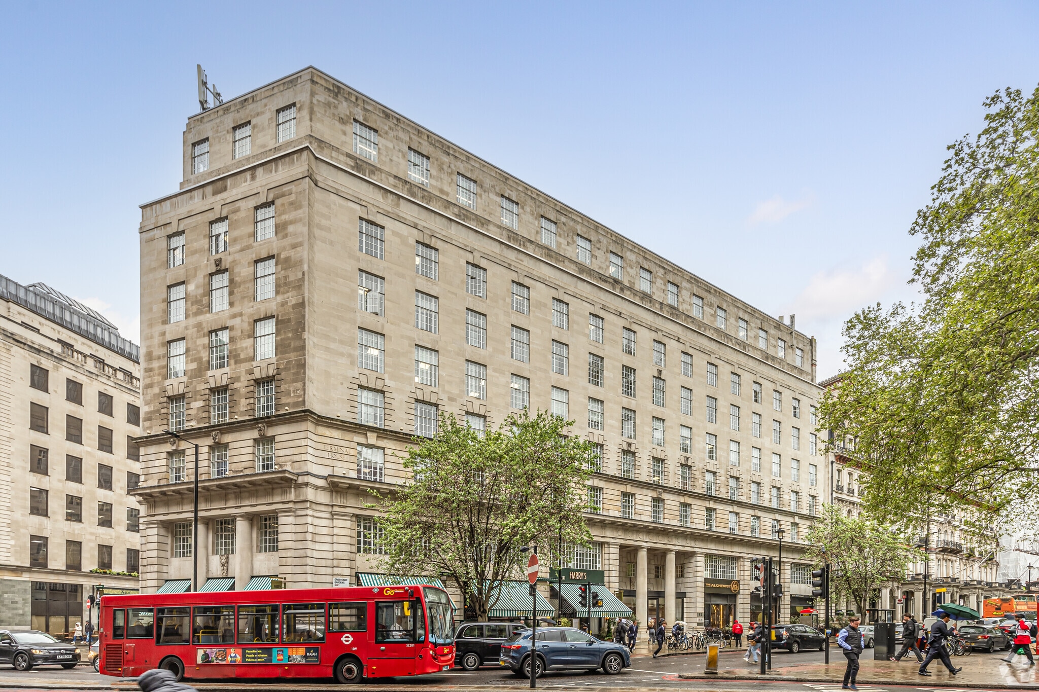 52 Grosvenor Gdns, London to rent Building Photo- Image 1 of 10