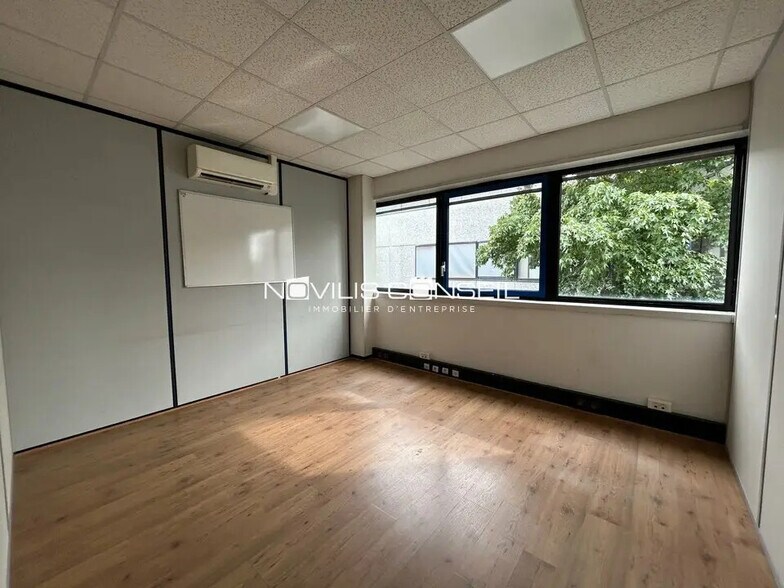 Office in Labège to rent - Interior Photo - Image 2 of 6