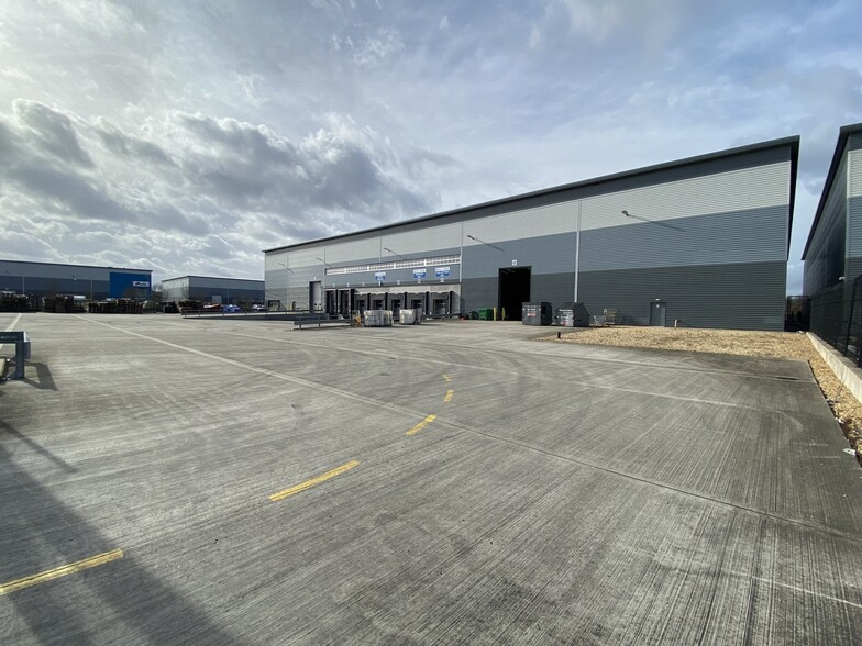 Wide Ln, Southampton, SO18 2NQ - Industrial for Lease | LoopNet UK