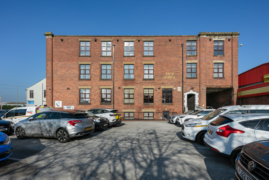 Wallgate, Wigan for sale - Building Photo - Image 3 of 16