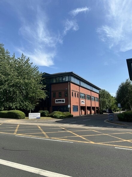 West Way, Oxford to rent - Building Photo - Image 1 of 14