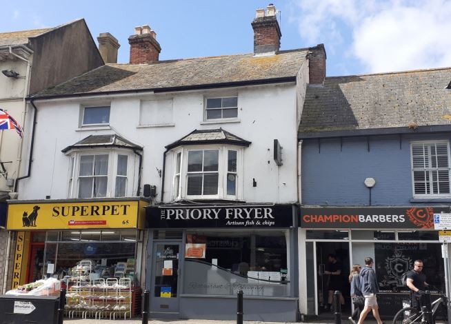 63 High St, Christchurch for sale Primary Photo- Image 1 of 1