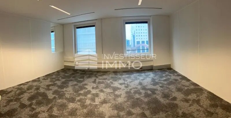 Office in Puteaux to rent - Building Photo - Image 2 of 2