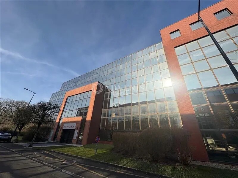 Office in Meudon to rent Building Photo- Image 1 of 6