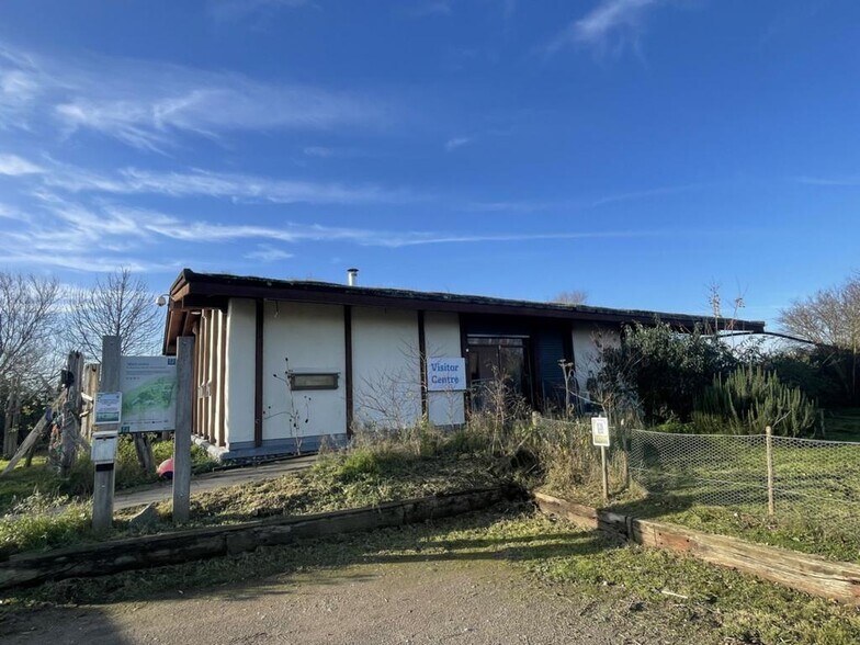 Dymchurch Rd, New Romney to rent - Building Photo - Image 2 of 12