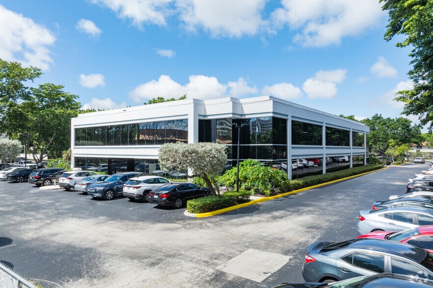 1000 NW 9th Ct, Boca Raton, FL for sale - Building Photo - Image 3 of 6