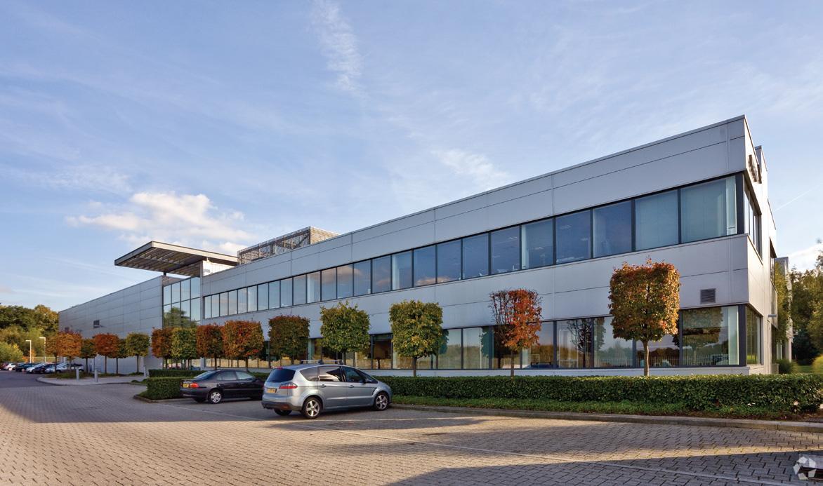 Beacon Hill Rd, Fleet for sale Primary Photo- Image 1 of 1