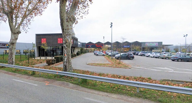 Location Commerce 186 m²