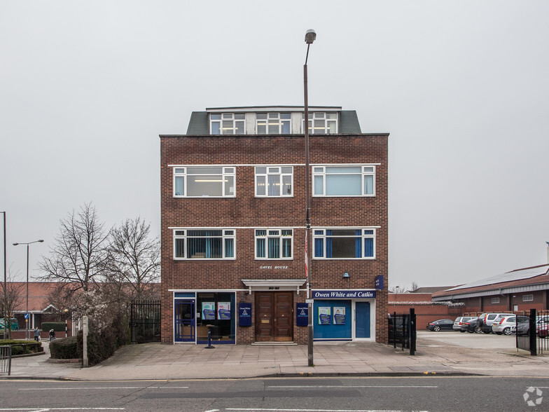 90-92 High St, Feltham, TW13 4ES - Gavel House | LoopNet UK