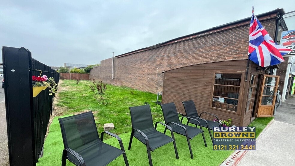 291 Reddicap Heath Rd, Sutton Coldfield to rent - Building Photo - Image 3 of 11