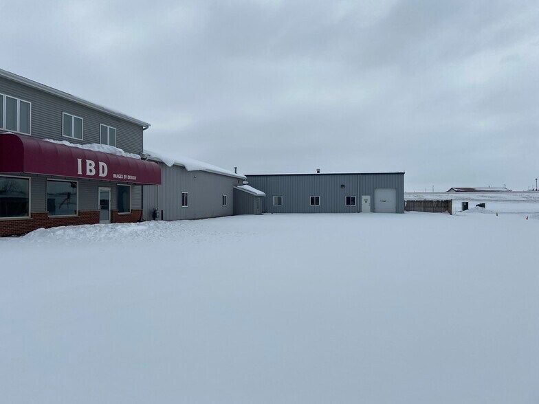 302 5th St, Kasson, MN for sale - Primary Photo - Image 1 of 1