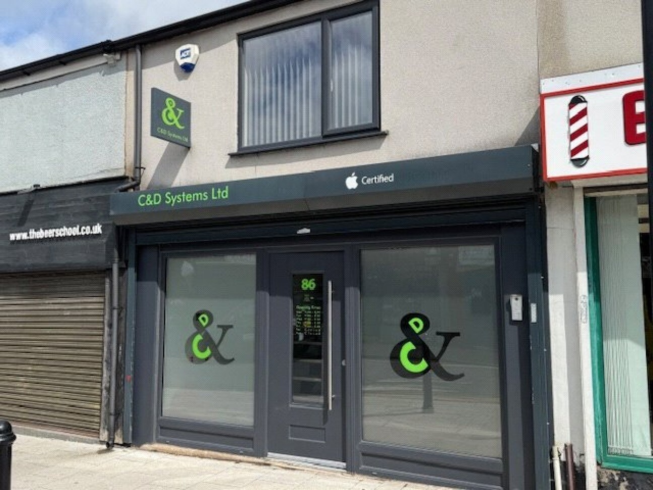 86 Market St, Bolton to rent Building Photo- Image 1 of 4