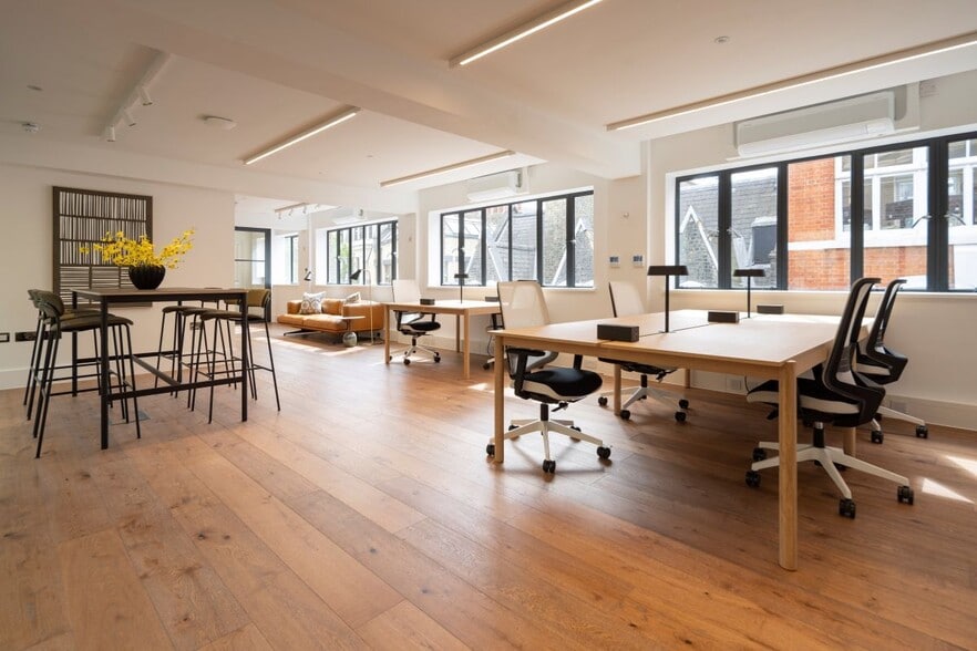 20 Fouberts Pl, London to rent - Building Photo - Image 1 of 9