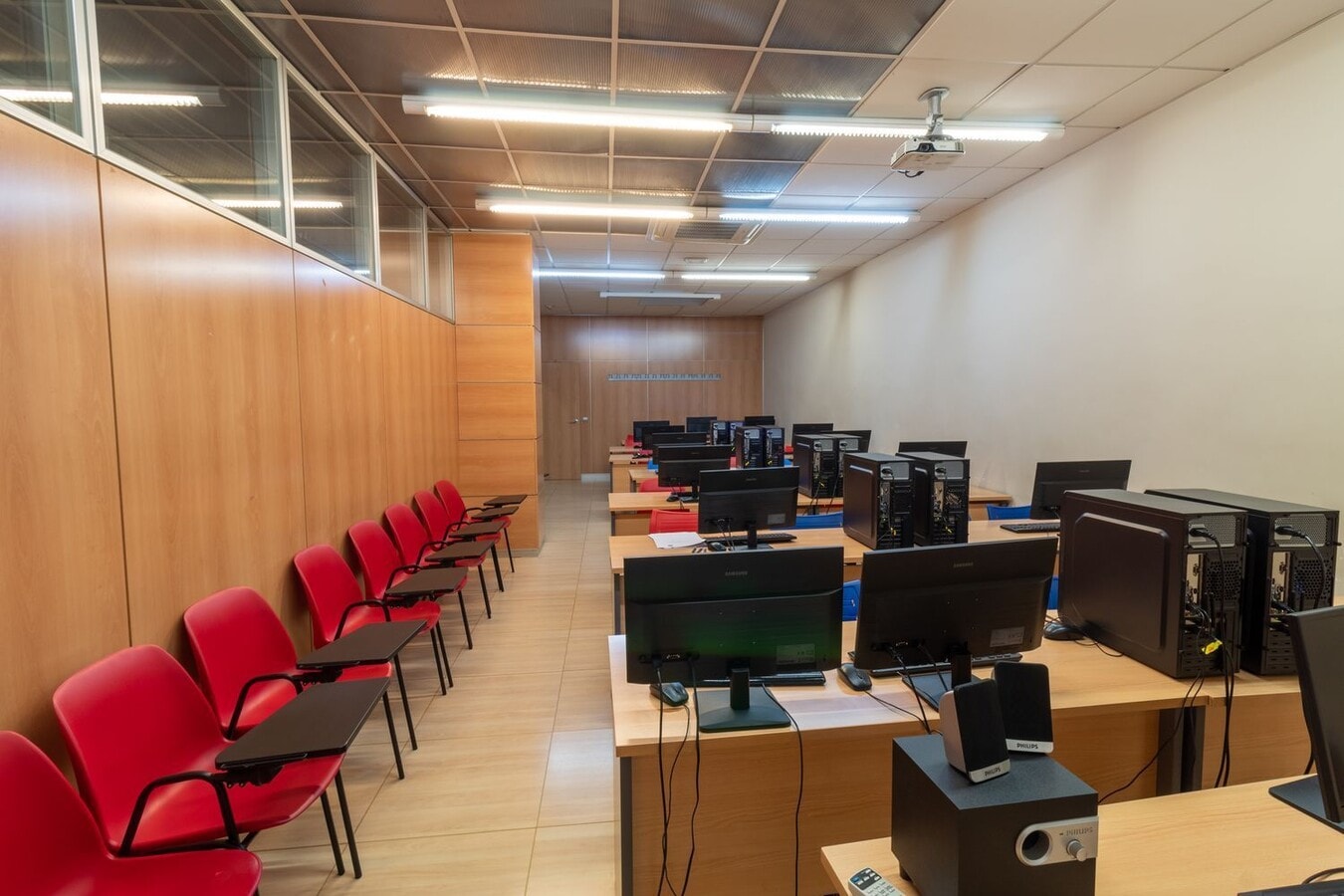 Madrid, MAD 28007 - - - Interior Photo - Image 2 of 7