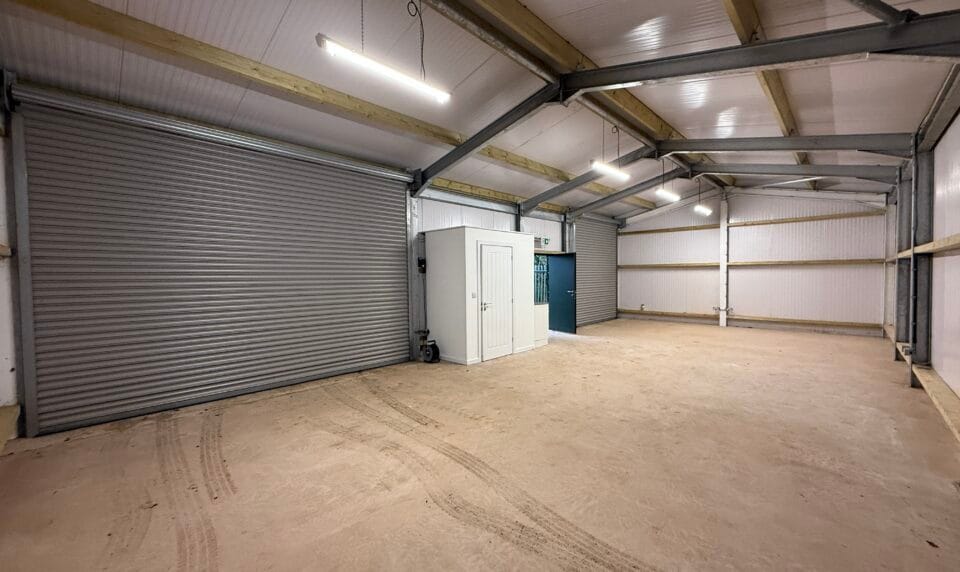 B3180, Aylesbeare to rent Interior Photo- Image 1 of 4