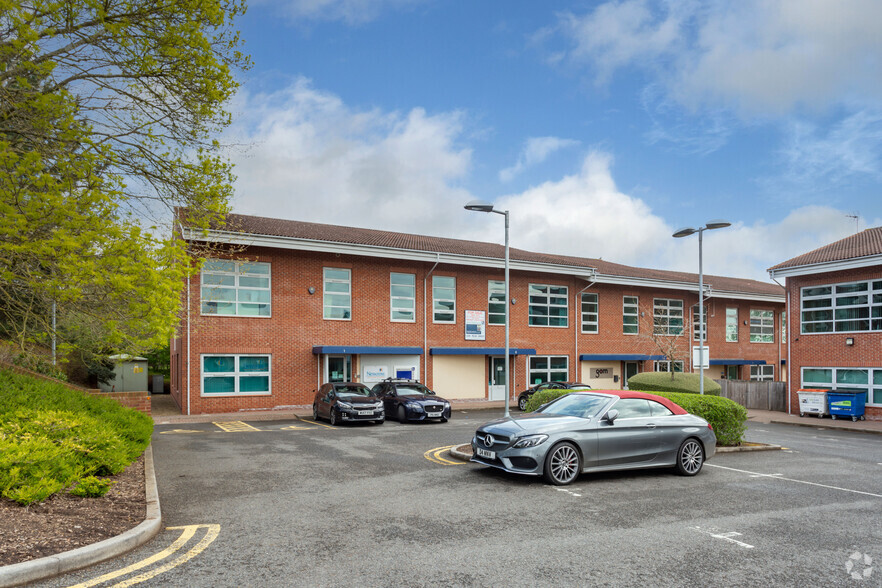 Siskin Pky E, Coventry for rent - Building Photo - Image 1 of 7