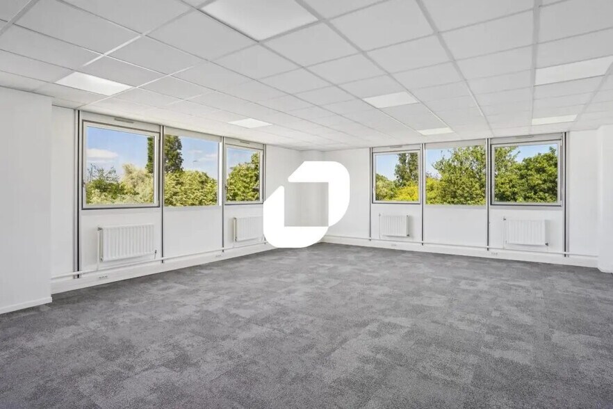 Office in Fontenay-sous-Bois to rent - Interior Photo - Image 2 of 16