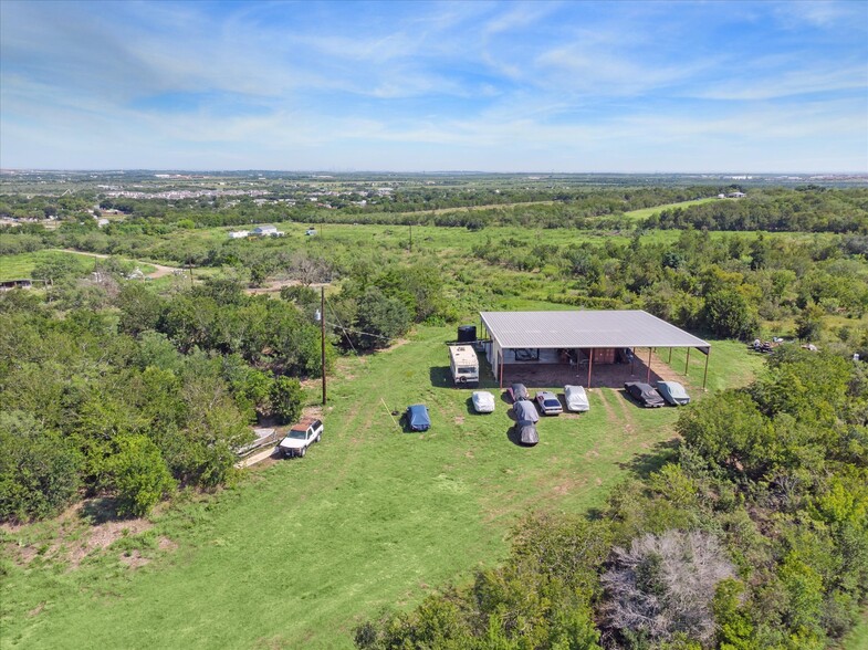 12545 Glass Rd, Buda, TX for sale - Building Photo - Image 1 of 35