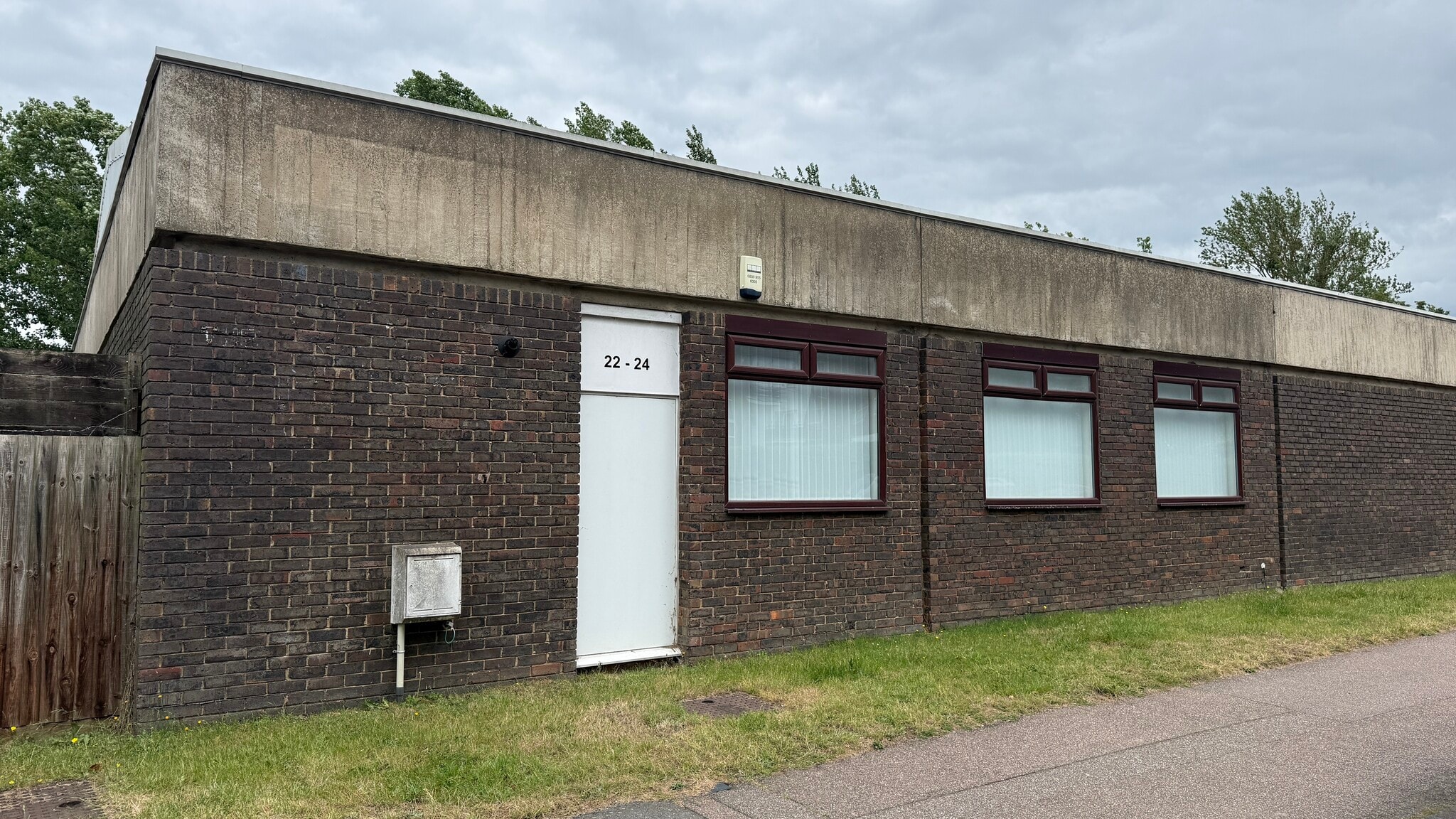 6-28 Beaconsfield Rd, Hatfield for sale Building Photo- Image 1 of 4