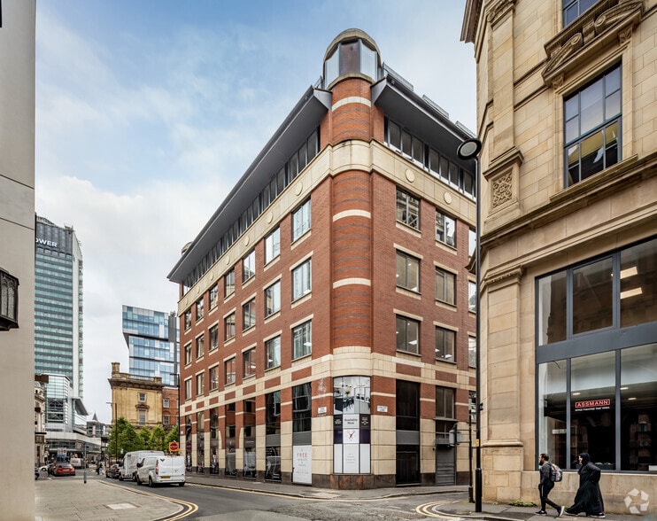 42-44 Fountain St, Manchester to rent - Building Photo - Image 2 of 13