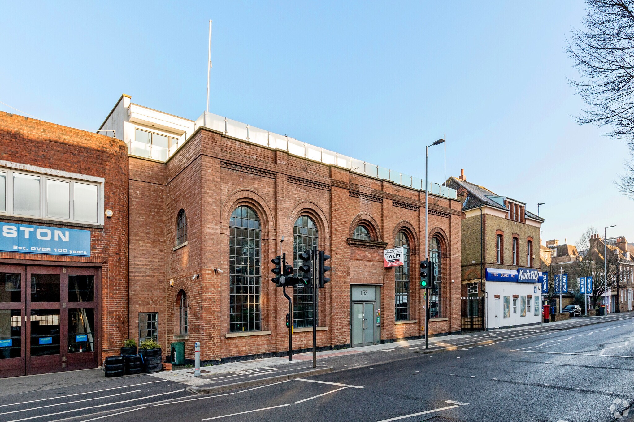 133 London Rd, Kingston Upon Thames for sale Primary Photo- Image 1 of 1