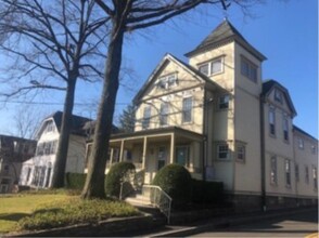 56 Mason St, Greenwich, CT for rent Building Photo- Image 1 of 7